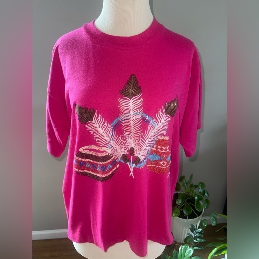 Vintage best fruit of the loom Texas pink shirt -feathers and pots single stitch